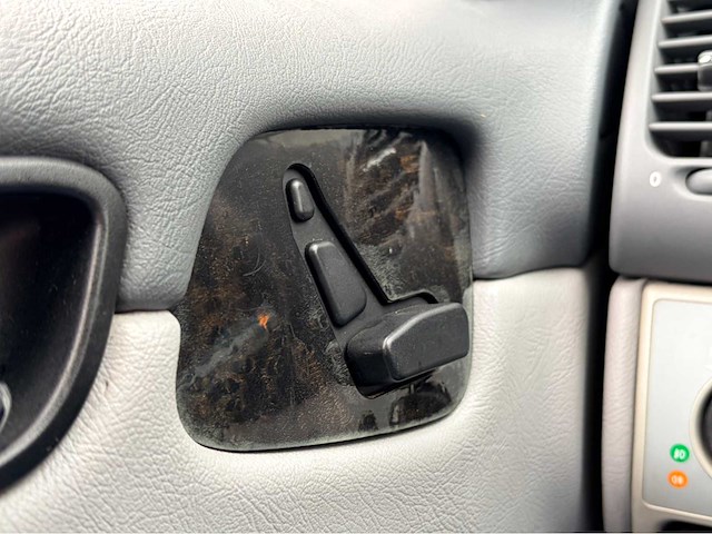 2001 - mercedes-benz - clk-klasse cabrio 200k avantgarde - personenauto - afbeelding 2 van  16