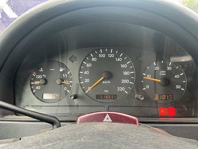 2001 - mercedes-benz - m-klasse - ml 270 cdi - bedrijfswagen - afbeelding 1 van  6