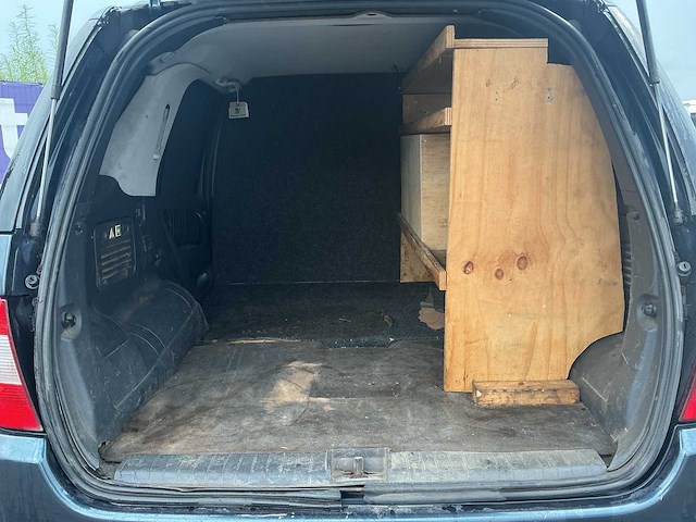 2001 - mercedes-benz - m-klasse - ml 270 cdi - bedrijfswagen - afbeelding 5 van  5