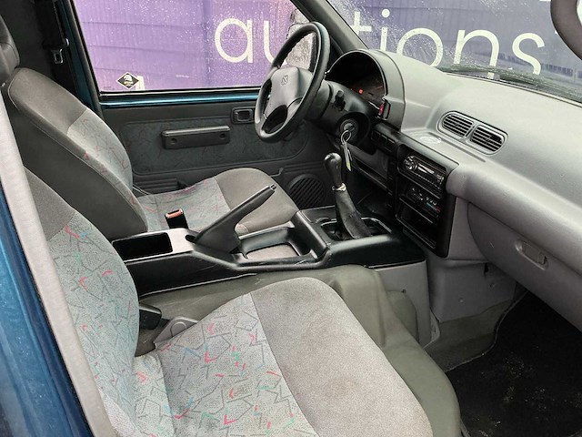 2001 - nissan - vanette - 2.3 e basis - bedrijfswagen - afbeelding 10 van  12