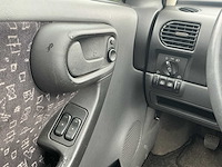 2001 - opel - corsa - 1.2-16v elegance - personenauto - afbeelding 3 van  13