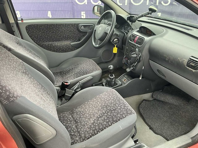 2001 - opel - corsa - 1.2-16v elegance - personenauto - afbeelding 9 van  13