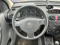 2001 - opel - corsa - 1.2-16v elegance - personenauto - afbeelding 2 van  13