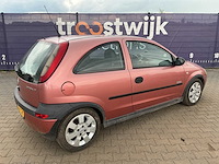 2001 - opel - corsa - 1.2-16v elegance - personenauto - afbeelding 8 van  13