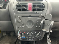2001 - opel - corsa - 1.2-16v elegance - personenauto - afbeelding 12 van  13