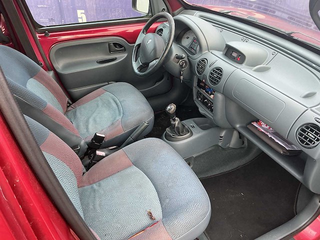 2001 - renault - kangoo - 1.4 expression - personenauto - afbeelding 7 van  13