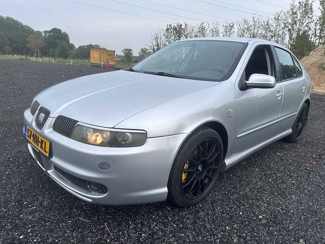 2001 - seat - leon - 2.8 v6 cupra 4 - 57-hh-kl - afbeelding 1 van  10