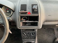 2001 - volkswagen - polo - 1.4 trendline - personenauto - afbeelding 10 van  11