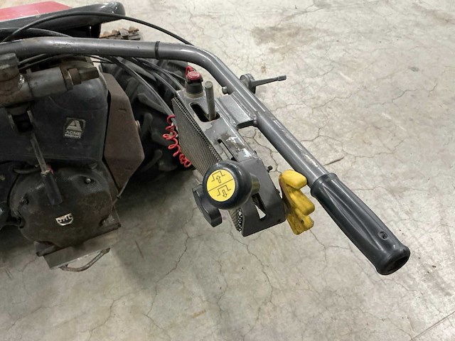 2001 aebi hc44 grasmaaier - afbeelding 8 van  10