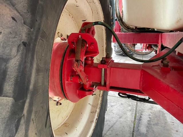 2001 agrifac gs3200 getrokken veldspuit - afbeelding 11 van  24
