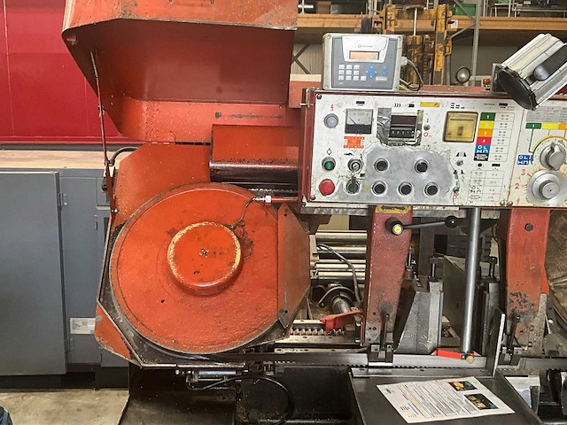 2001 amada ha-400w metalen horizontale bandzaagmachine - afbeelding 17 van  17