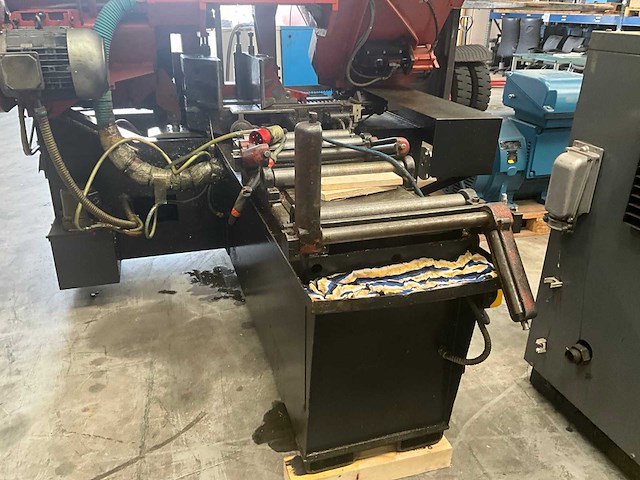2001 amada ha-400w metalen horizontale bandzaagmachine - afbeelding 6 van  17