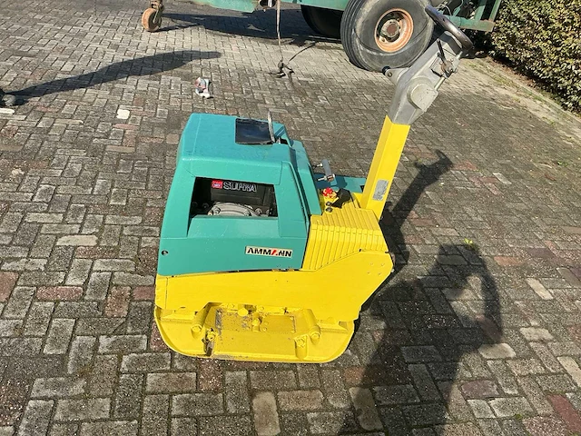 2001 ammann avh 6020 trilplaat - afbeelding 10 van  13