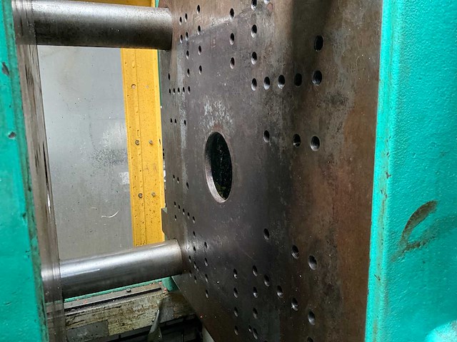 2001 arburg allrounder 470 c 1600-675 spuitgietmachine - afbeelding 4 van  22