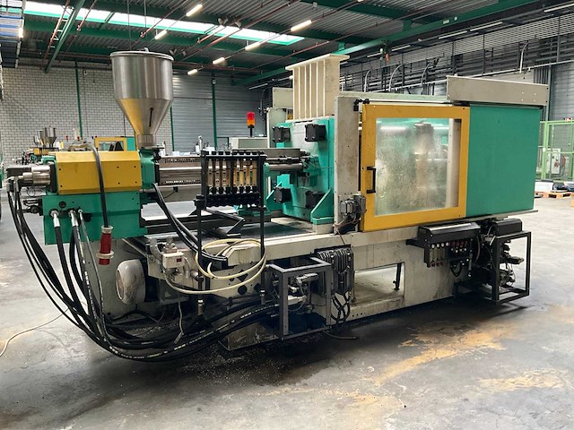 2001 arburg allrounder 470 c 1600-675 spuitgietmachine - afbeelding 17 van  22