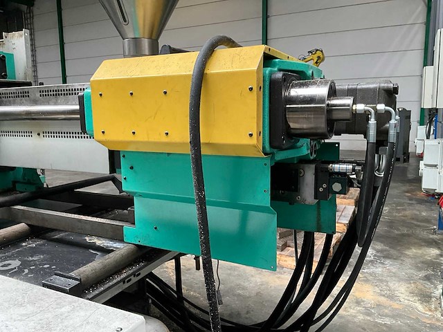 2001 arburg allrounder 470 c 1600-675 spuitgietmachine - afbeelding 19 van  22