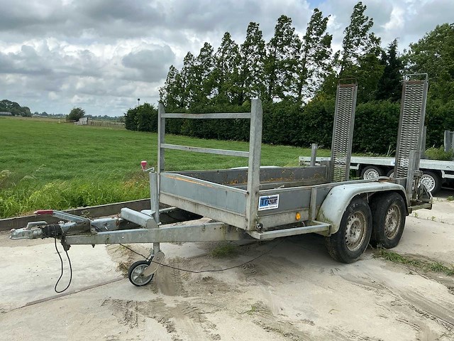 2001 atec b2 var.t1 aanhangwagen - afbeelding 1 van  8