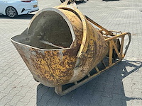 2001 beco 750lr betonkubel - afbeelding 1 van  5