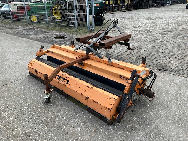 2001 bema 2300 veegmachine - afbeelding 4 van  7