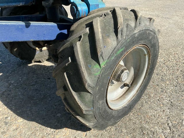 2001 benelli alex11a natuursteen lifter - afbeelding 1 van  5