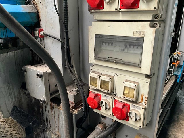 2001 bmb kw38pi/3450 spuitgietmachine - afbeelding 18 van  31