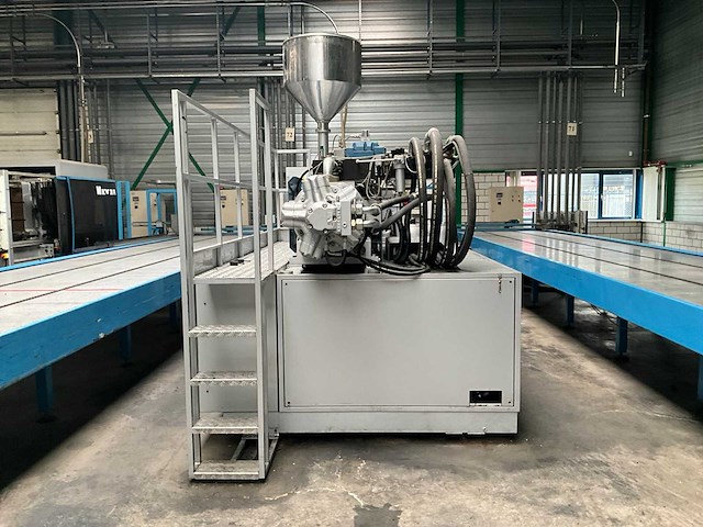 2001 bmb kw38pi/3450 spuitgietmachine - afbeelding 27 van  31