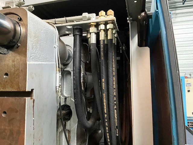 2001 bmb kw38pi/3450 spuitgietmachine - afbeelding 16 van  33