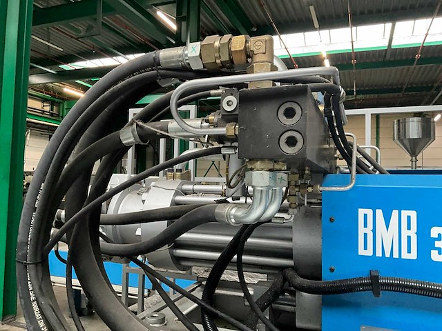 2001 bmb kw38pi/3450 spuitgietmachine - afbeelding 22 van  33