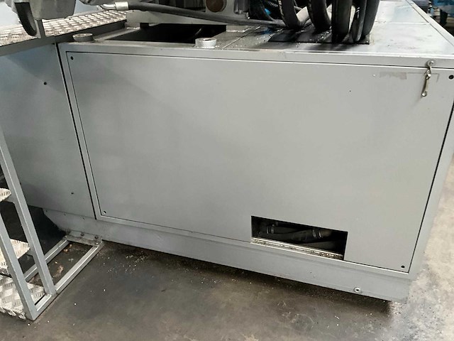 2001 bmb kw38pi/3450 spuitgietmachine - afbeelding 25 van  33