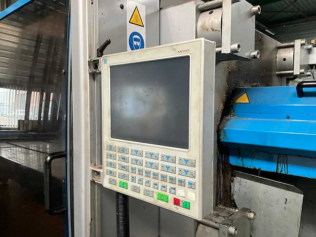 2001 bmb kw38pi/3450 spuitgietmachine - afbeelding 9 van  40