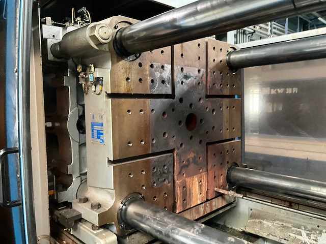 2001 bmb kw38pi/3450 spuitgietmachine - afbeelding 11 van  40