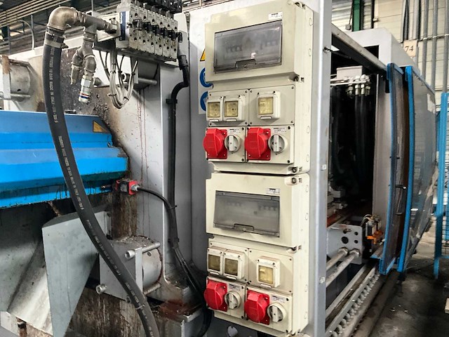 2001 bmb kw38pi/3450 spuitgietmachine - afbeelding 26 van  40