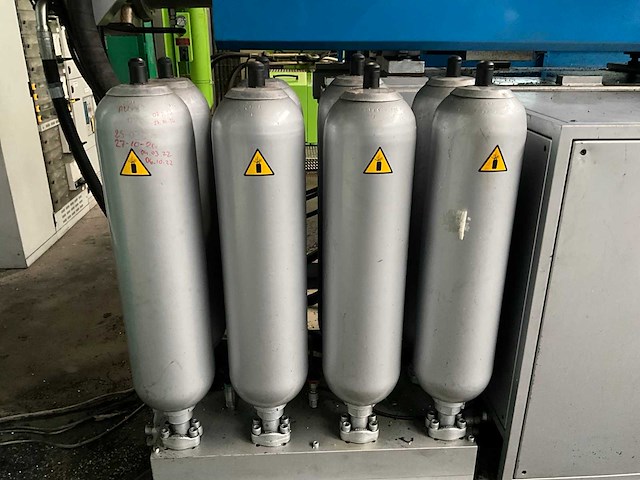 2001 bmb kw70pi/7000 spuitgietmachine - afbeelding 14 van  38