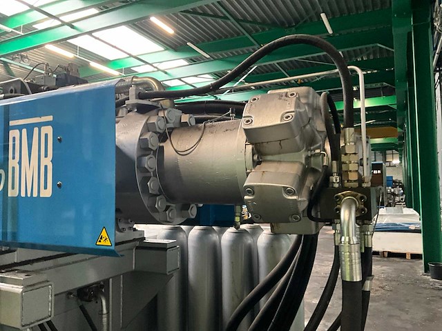 2001 bmb kw70pi/7000 spuitgietmachine - afbeelding 16 van  38