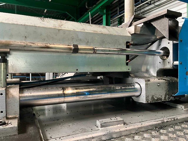 2001 bmb kw70pi/7000 spuitgietmachine - afbeelding 19 van  38