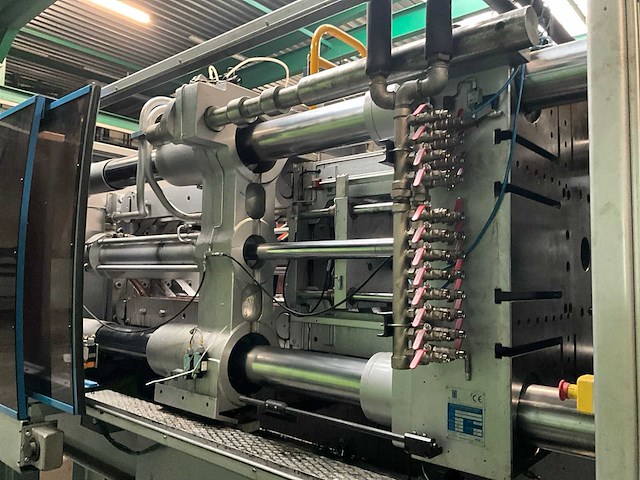 2001 bmb kw70pi/7000 spuitgietmachine - afbeelding 25 van  38