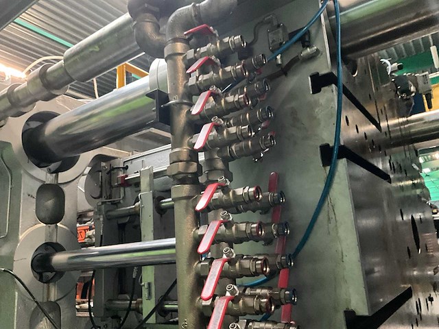 2001 bmb kw70pi/7000 spuitgietmachine - afbeelding 27 van  38