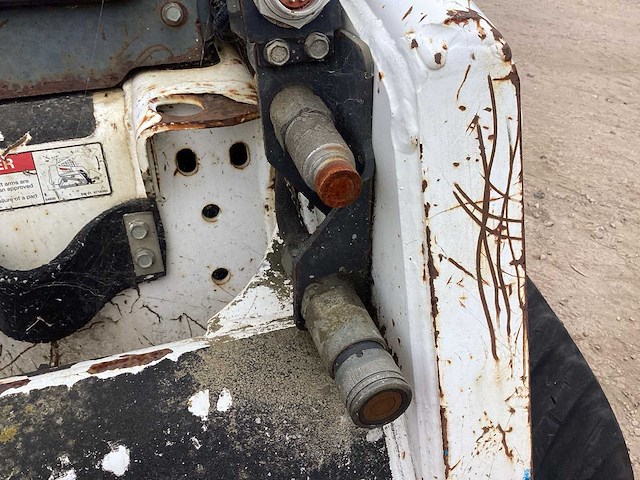 2001 bobcat t 200 schranklader - afbeelding 13 van  15