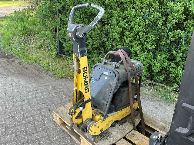 2001 bomag bpr30/38 d-3 trilplaat - afbeelding 1 van  9