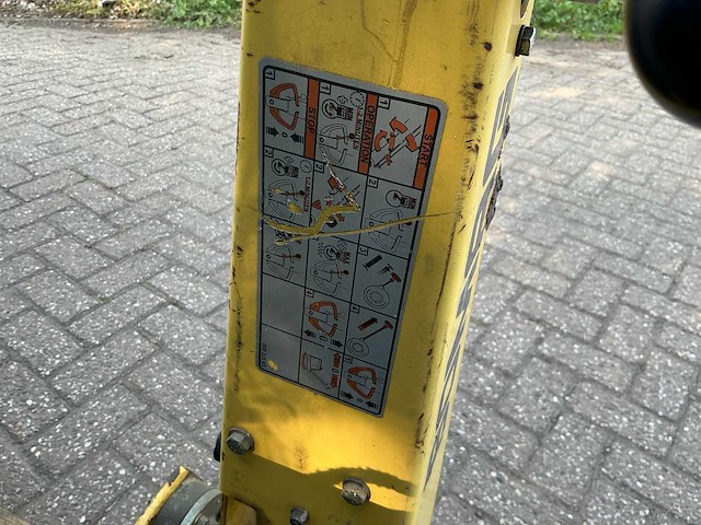 2001 bomag bpr30/38 d-3 trilplaat - afbeelding 6 van  9