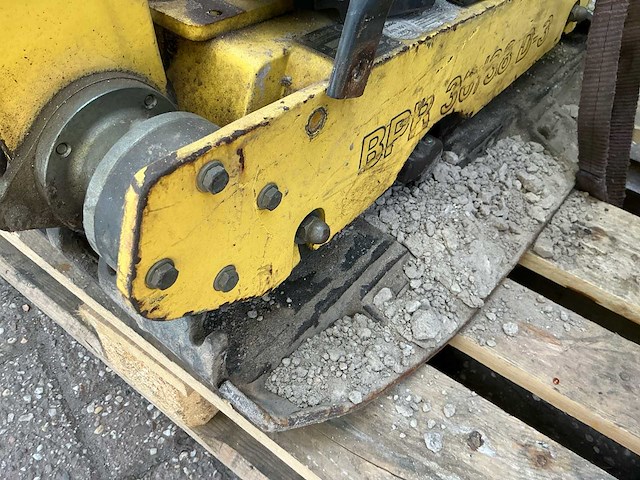 2001 bomag bpr30/38 d-3 trilplaat - afbeelding 7 van  9