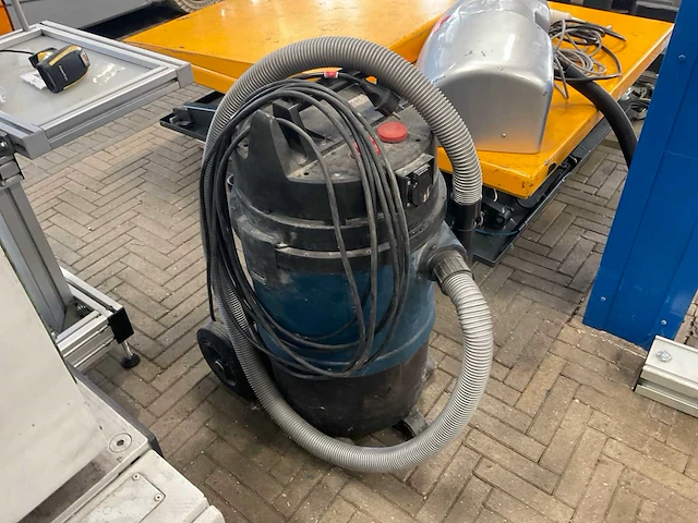 2001 bosch gas 12-50 rf industriële stofzuiger - afbeelding 2 van  5