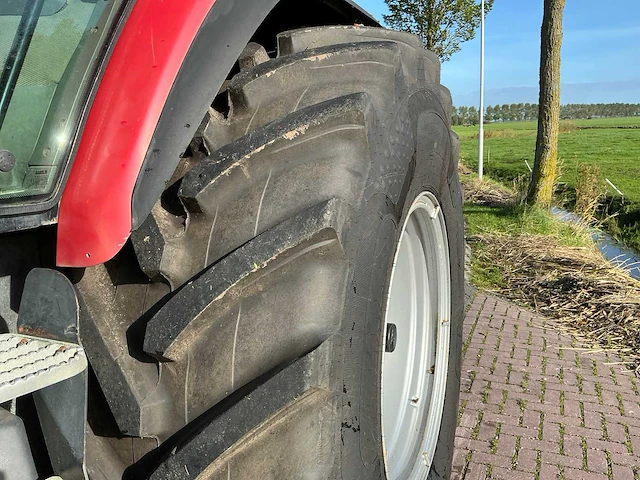2001 case ih mx 180 magnum vierwielaangedreven landbouwtractor - afbeelding 18 van  38