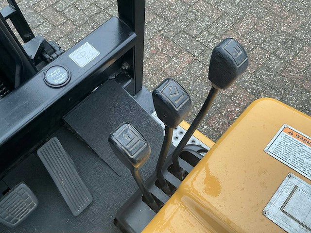 2001 caterpillar/deawoo b15t-2 vorkheftruck - afbeelding 7 van  26