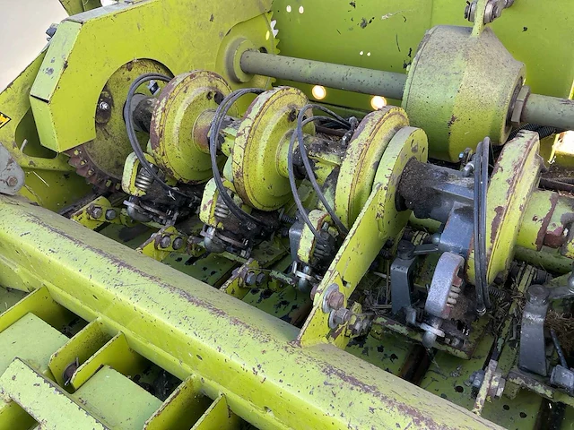 2001 claas quadrant 2200 roto cut balenpers - afbeelding 11 van  21