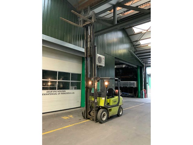 2001 clark cmp25l vorkheftruck - afbeelding 8 van  9