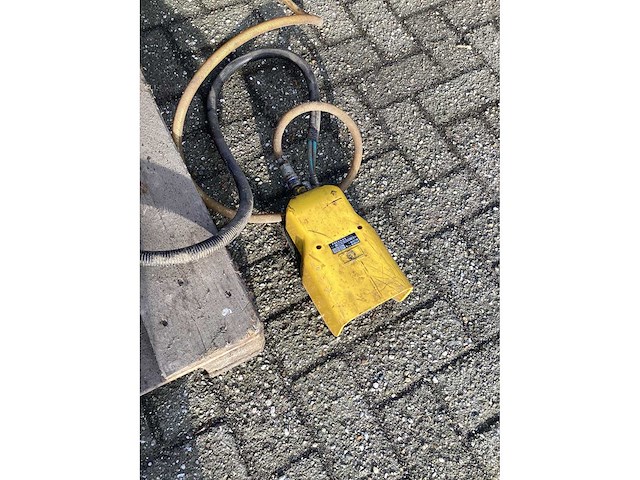 2001 comec eguagliatrice egs stoelpoot machine - afbeelding 13 van  15