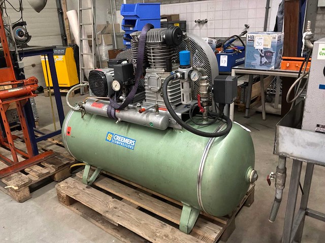 2001 creemers cst420 zuigercompressor - afbeelding 1 van  11