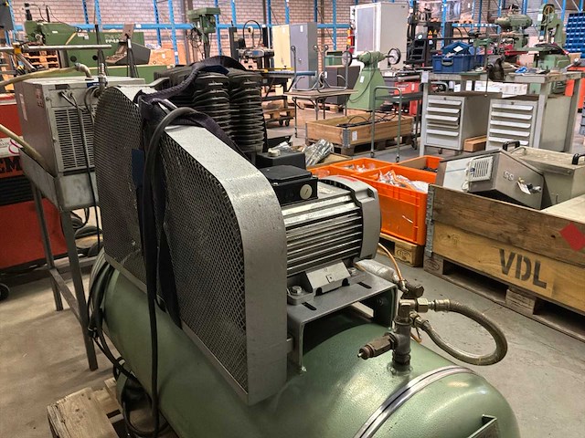 2001 creemers cst420 zuigercompressor - afbeelding 8 van  11