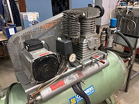 2001 creemers cst420 zuigercompressor - afbeelding 9 van  11